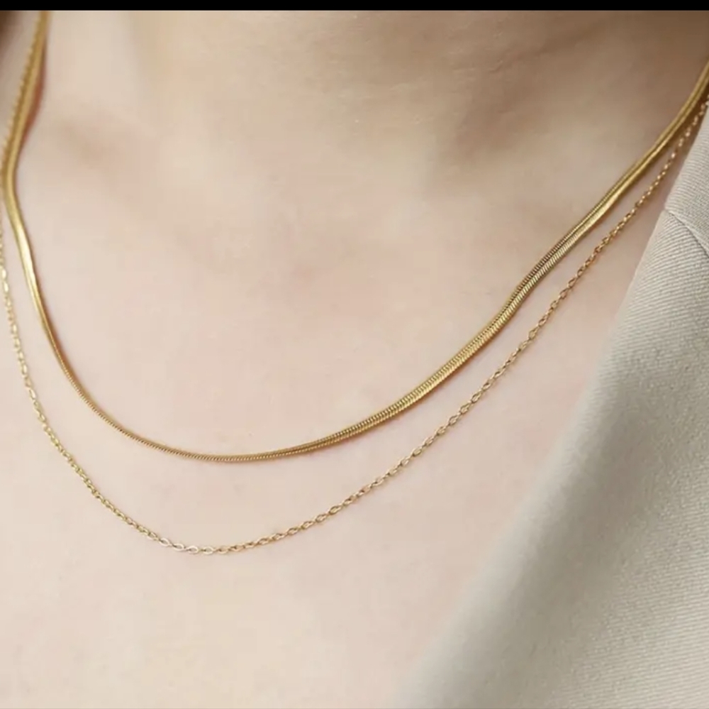 Double Layer Stacking Necklace - image 3